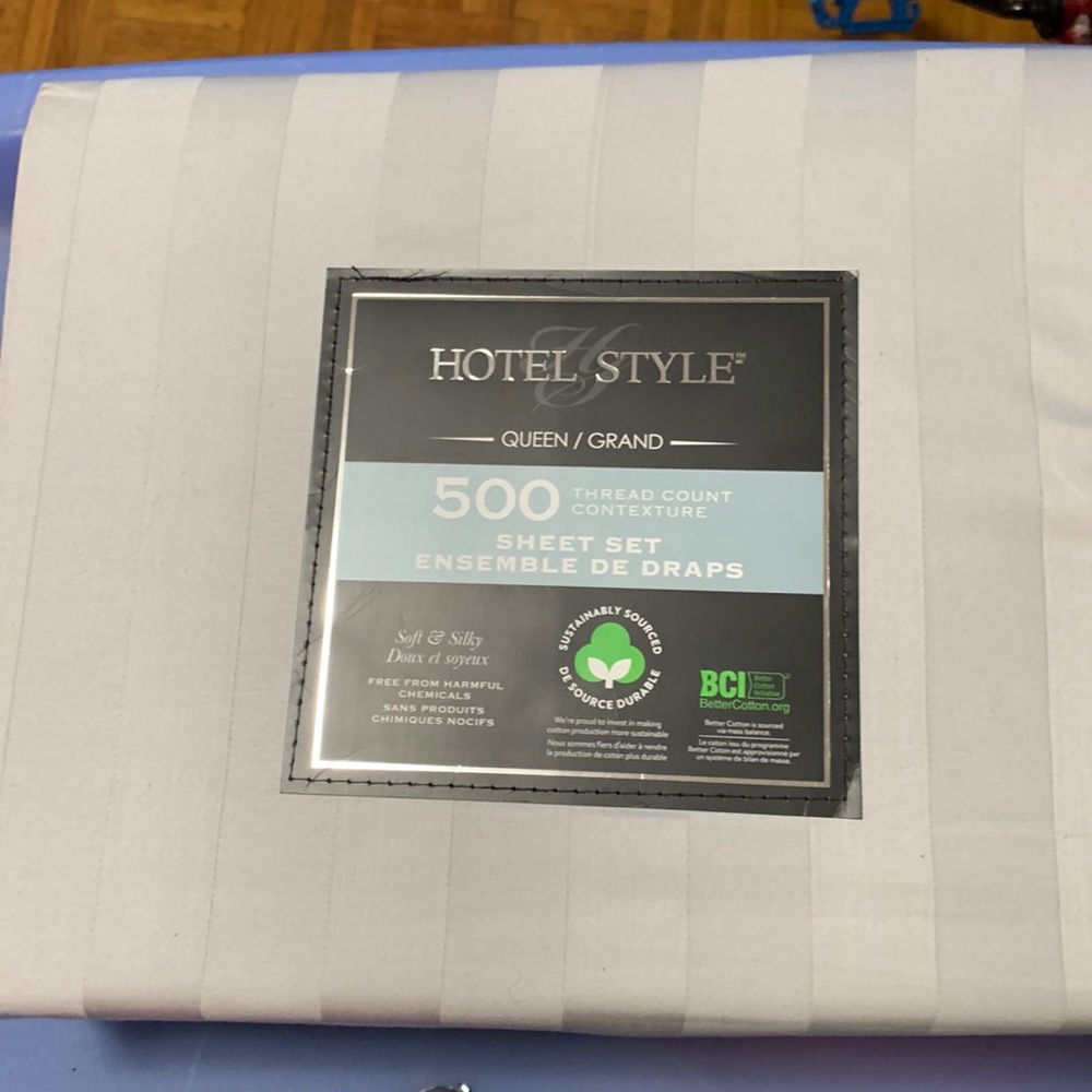 Brand new Hotel Style queen size bed set